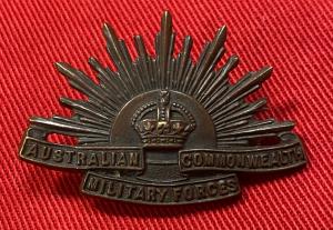 WW2 Australia Collar Dog Sweetheart Badge