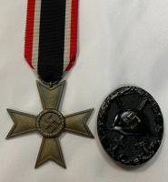 WW2 German Kriegsmarine Wehrpass & Shipyard Award Badge,War Merit Cross 2nd Class and Black Wound Badge