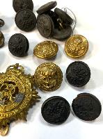 WW1/WW2 British Badge & Button Collection