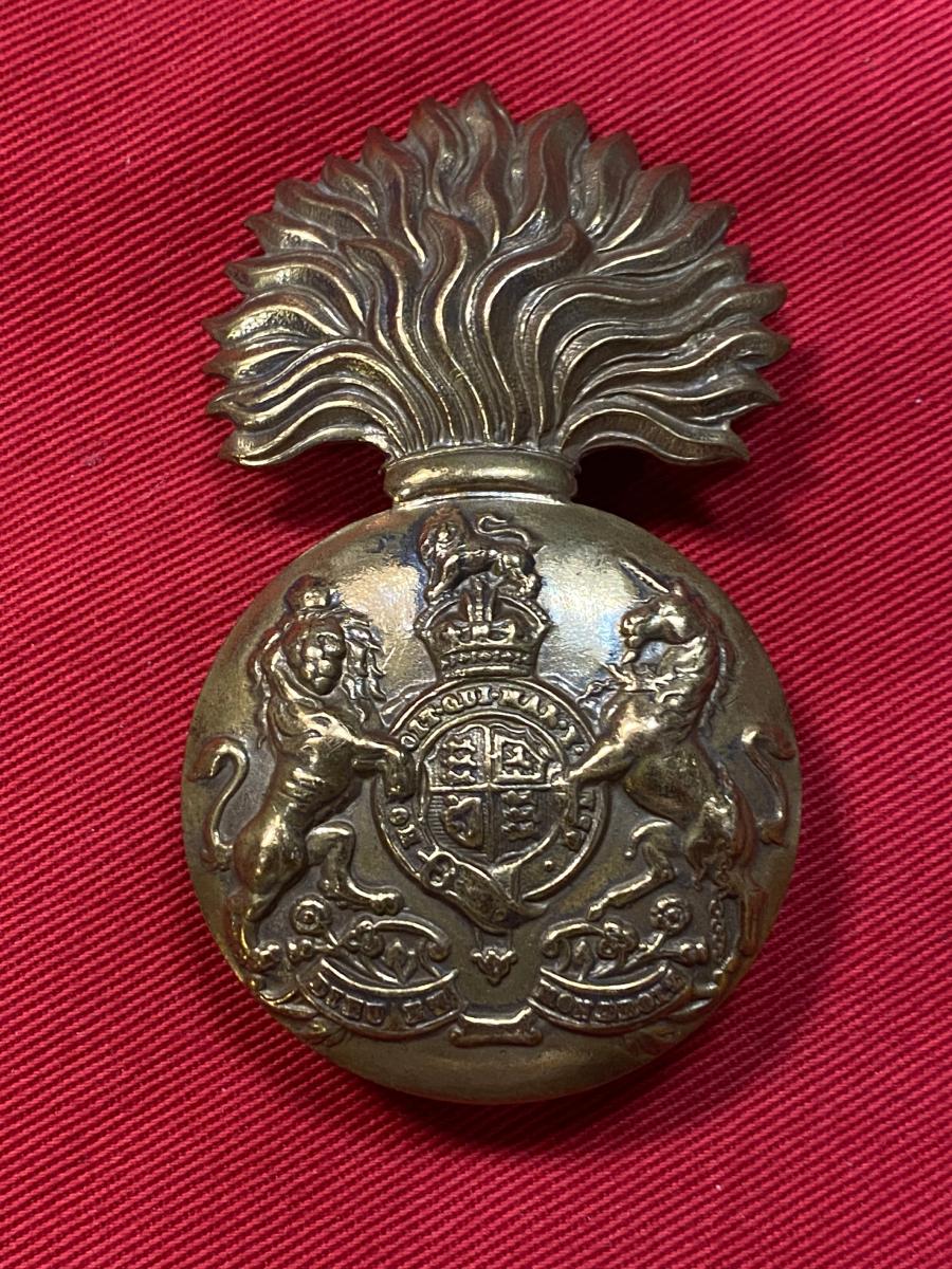WW2 British Royal Scots Fusiliers Cap Badge
