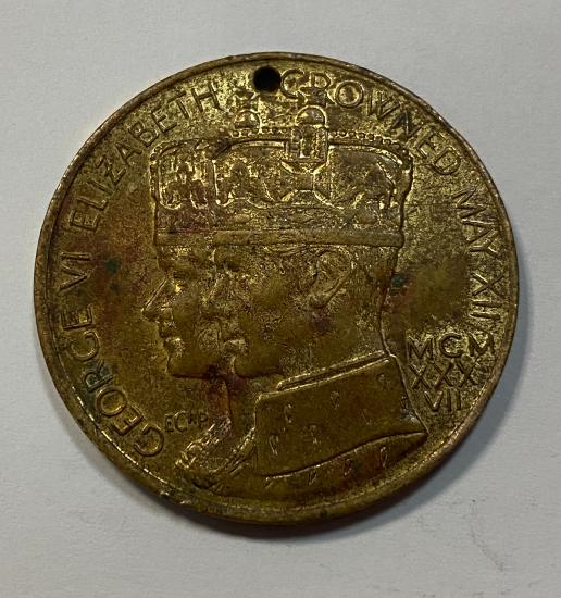 George VI & Elizabeth Crowned May XII 1937 Medal