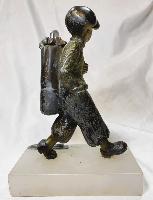 1930's Larenzo Golfer Striker