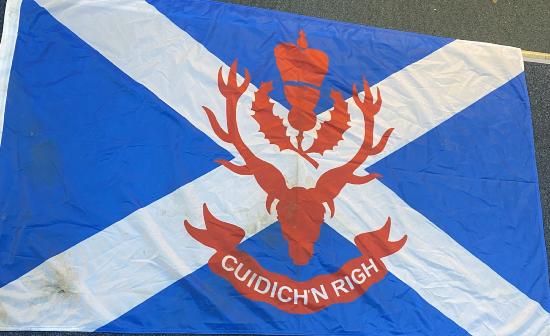 Queen's Own Highlanders Flag