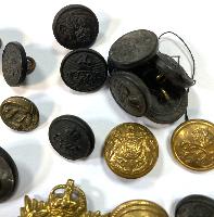 WW1/WW2 British Badge & Button Collection