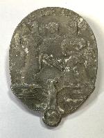 WW2 German Tag Der Arbeit 1935 Badge 