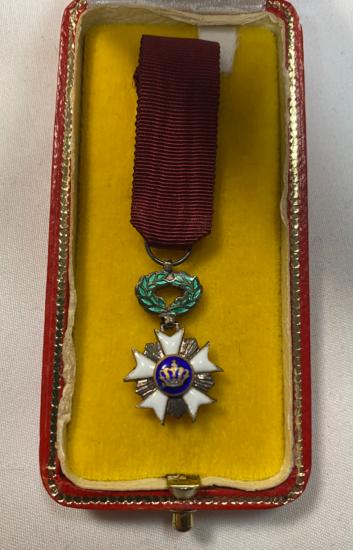 Belgian Cased Miniature Order Of The Crown With Swords