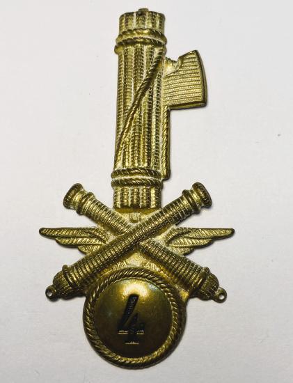 WW2 Italian Anti Aircraft Artillery Cap Badge