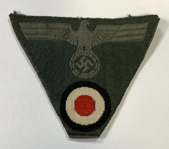 WW2 German Army EM/NCO Trapezoid Cap Insignia