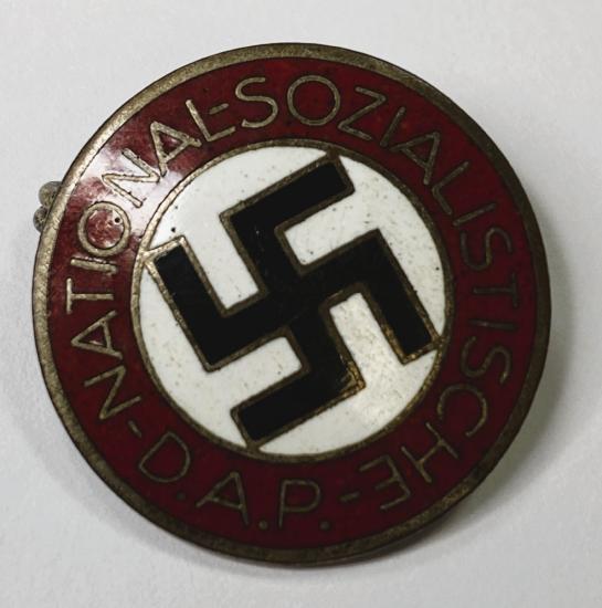 WW2 German NSDAP Party Badge