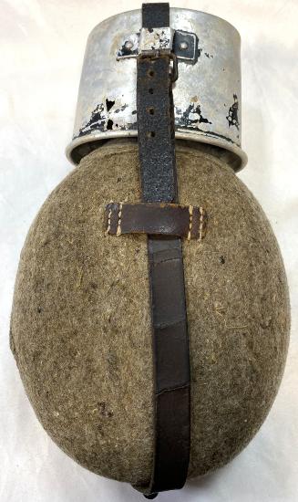 WW2 German Army M31 Canteen & Cup