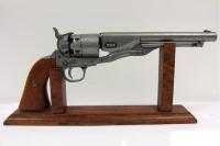 Code: G808 Wooden stand for revolvers 