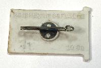 WW2 German WHW Reichskriegsflagge Flag Donation Badge