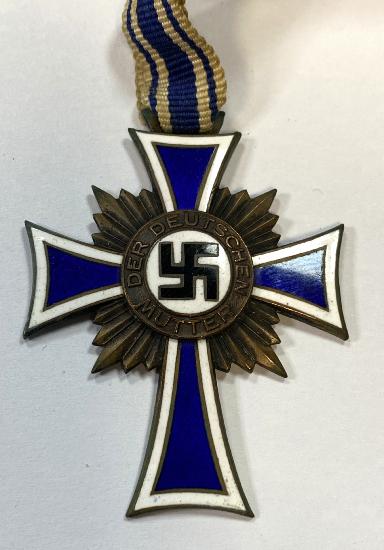WW2 German Mother's Cross In Bronze
