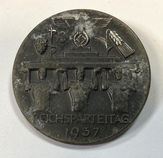 WW2 German 1937 Reichsparteitag Badge