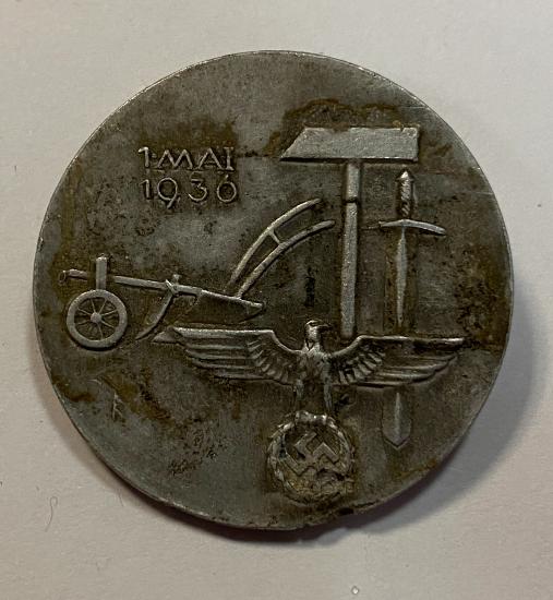 WW2 German 1 Mai 1936 Day Badge